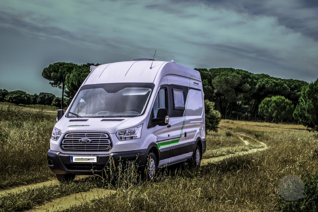furgoneta ford transit mediano