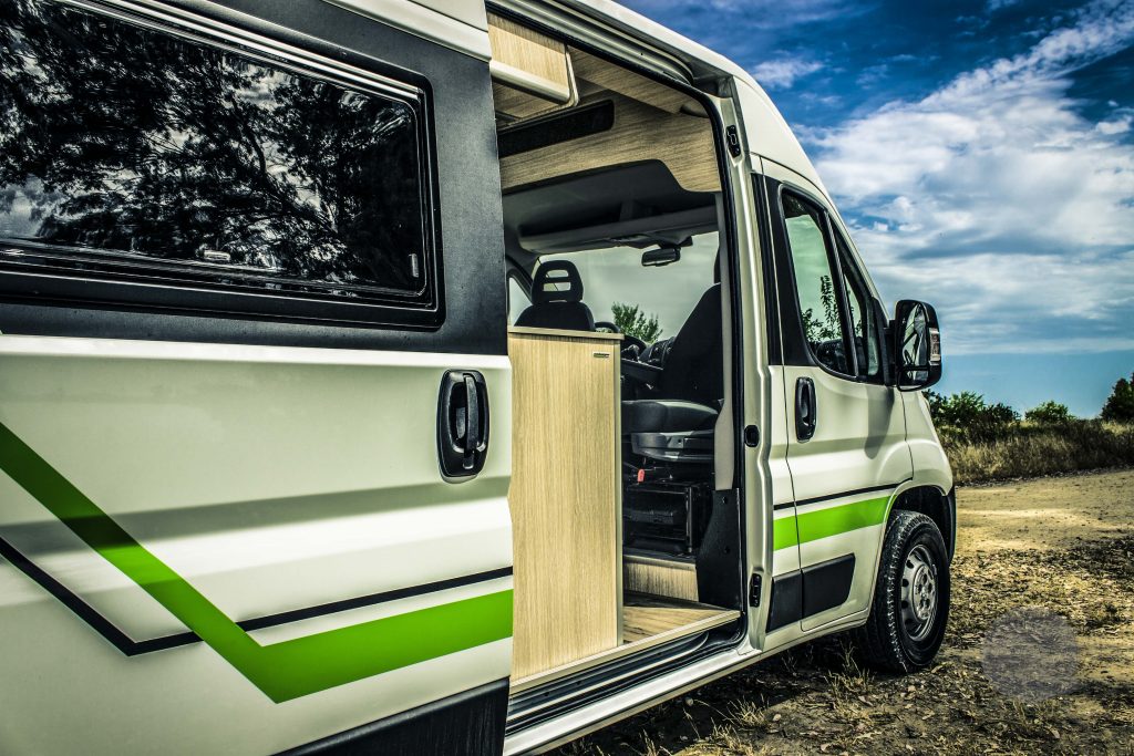 peugeot boxer camper