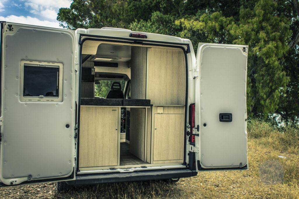 peugeot boxer equipamiento camper