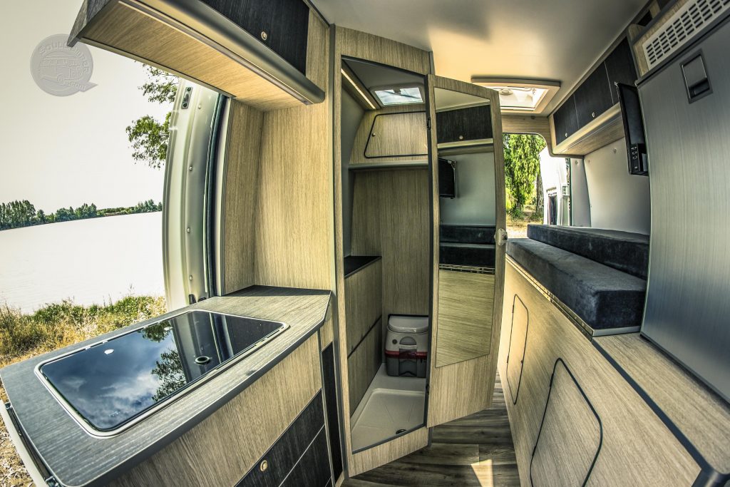 interior furgoneta camper